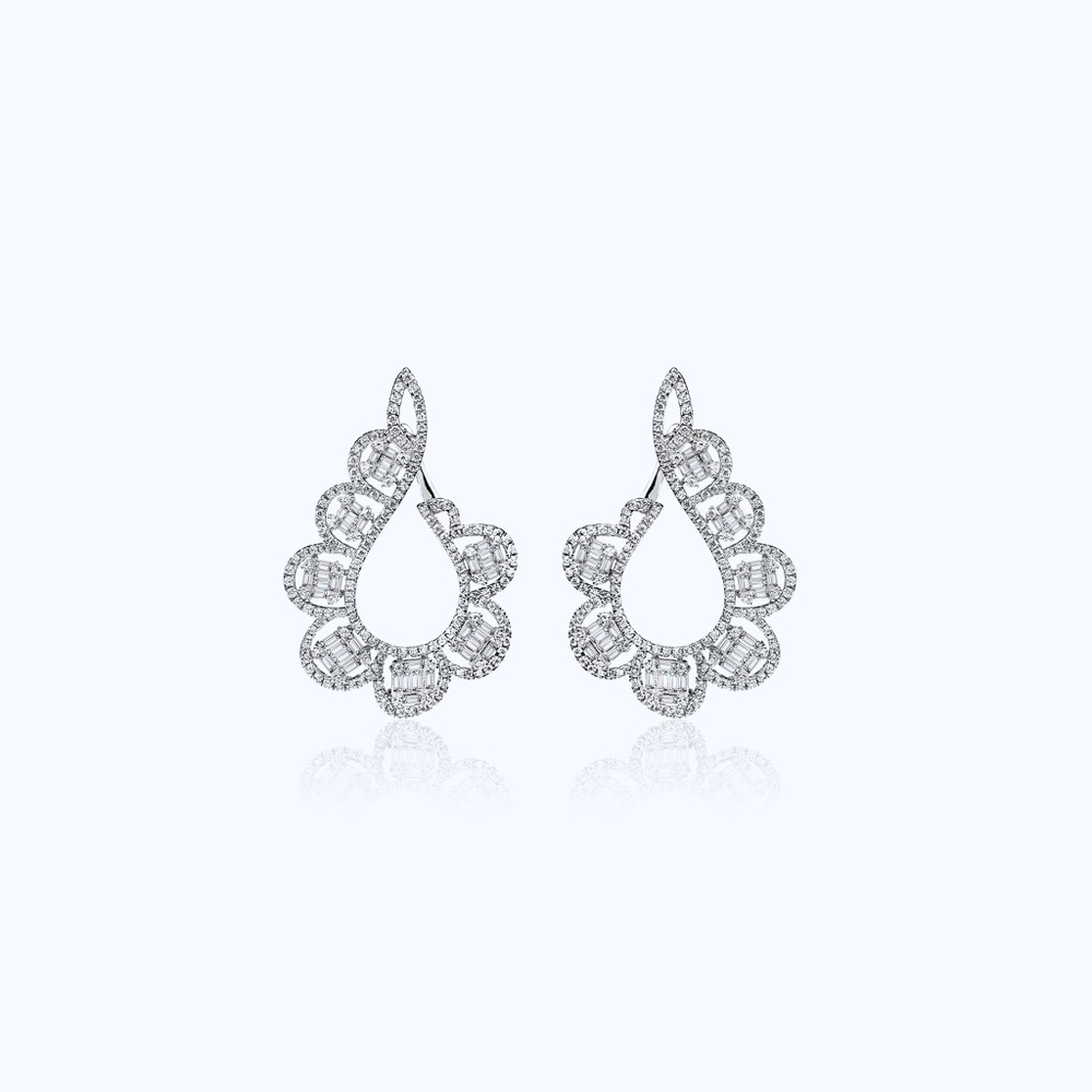 Buta Style Stone Earrings